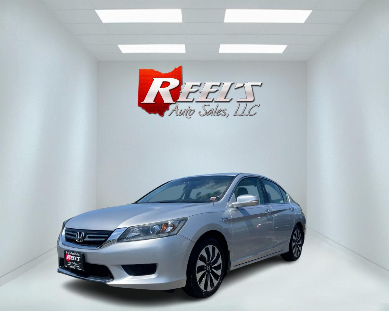 2014 Silver /Tan Honda Accord Hybrid EX-L (1HGCR6F50EA) with an 2.0L I4 DOHC 16V HYBRID engine, Automatic transmission, located at 11115 Chardon Rd. , Chardon, OH, 44024, (440) 214-9705, 41.580246, -81.241943 - Photo#50